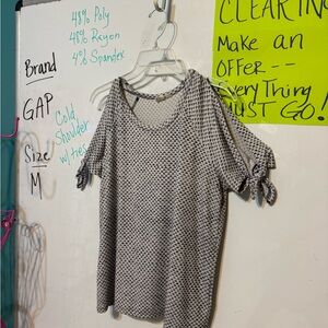 GAP Women's Black and White Cold Shoulder Blouse